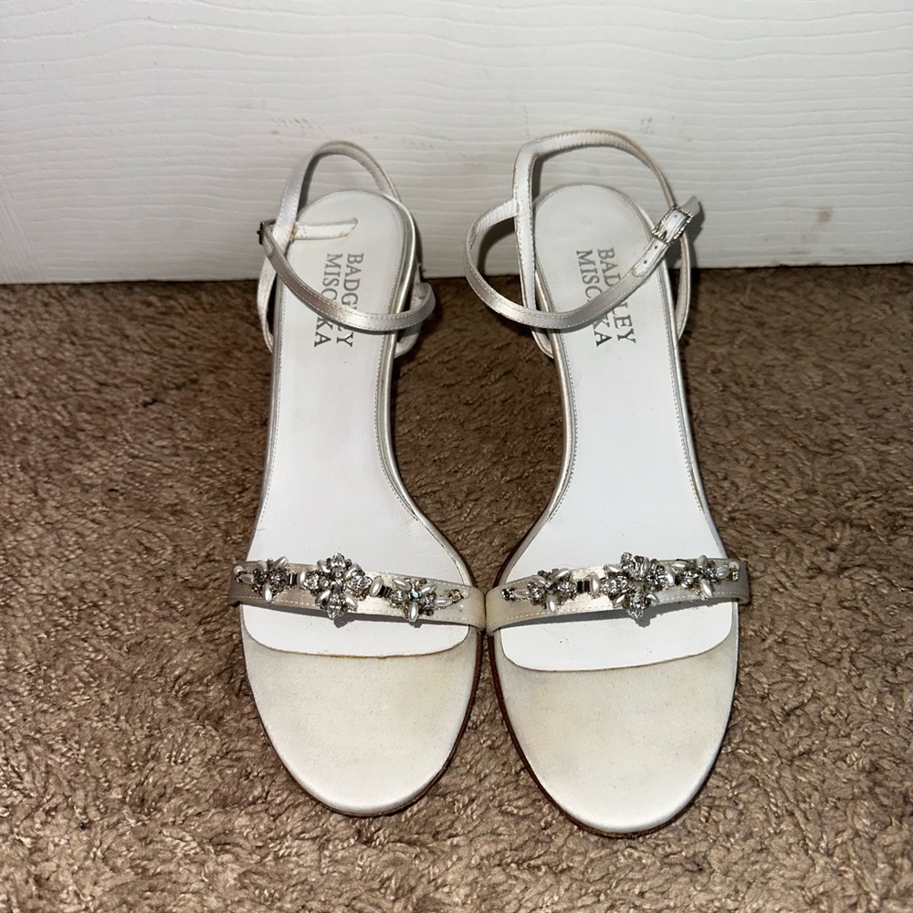 Badgley Mischa ‘Nayla’ Bejeweled Kitten Heels Dust bag & Box Size 39/9